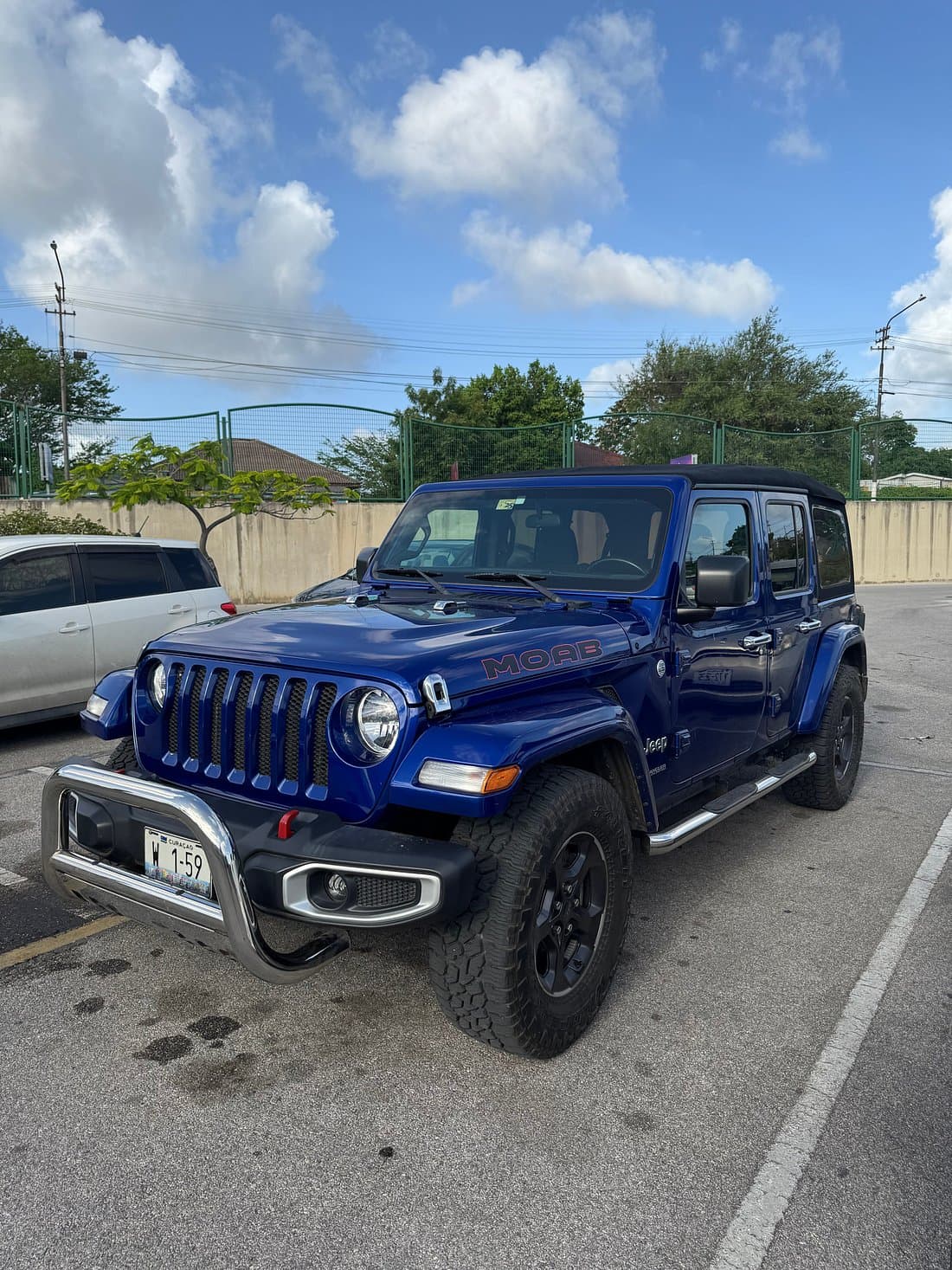 Move It Jeep parked on Curacao