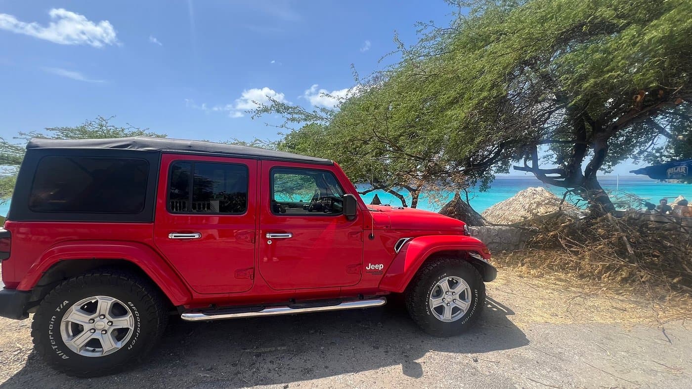 Move It rental scene on Curacao